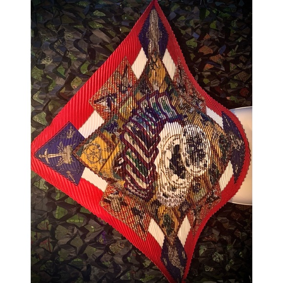 Hermès “Le Tarot” Carre Plisse Scarf R A R E!!! - Picture 6 of 13